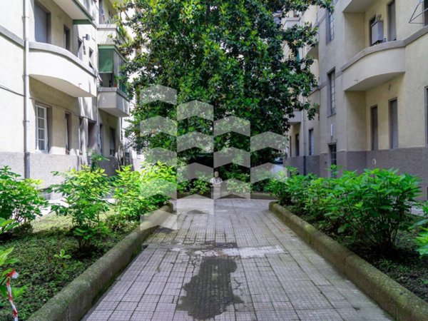 appartamento in vendita a Milano in zona Porta Vittoria