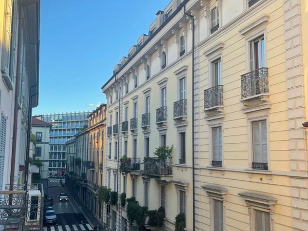 appartamento in vendita a Milano in zona Porta Garibaldi
