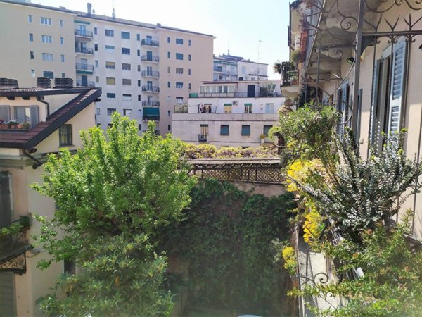 appartamento in vendita a Milano in zona Porta Garibaldi