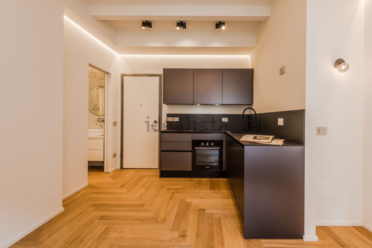 appartamento in vendita a Milano in zona Porta Venezia