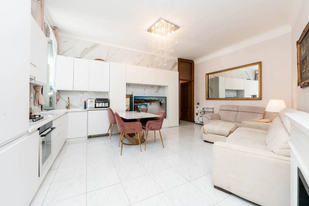 appartamento in vendita a Milano in zona Porta Venezia