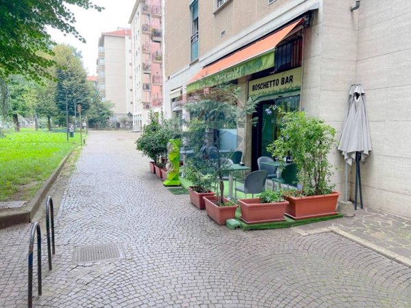 negozio in vendita a Milano in zona Bovisa