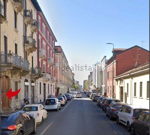 appartamento in vendita a Milano in zona Porta Genova