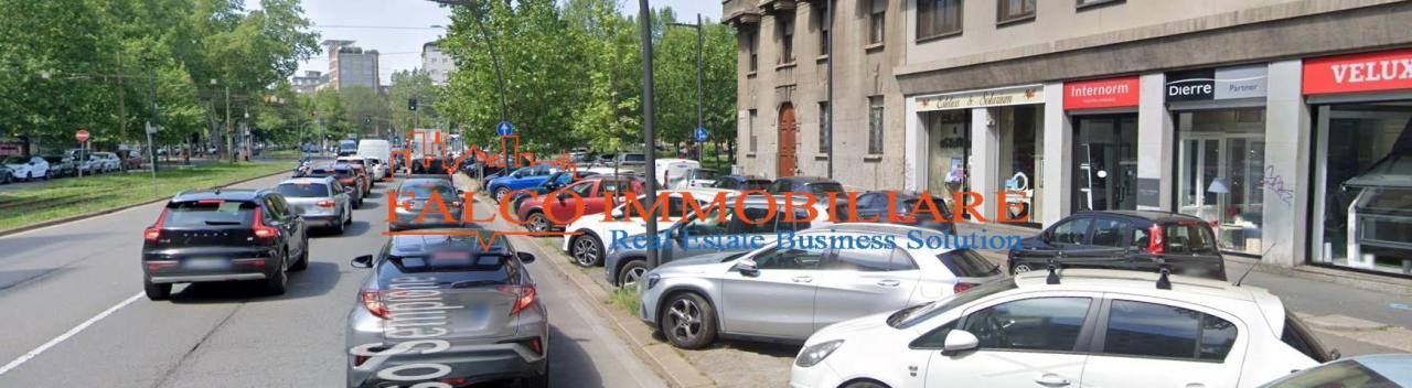 locale commerciale in vendita a Milano in zona Sempione