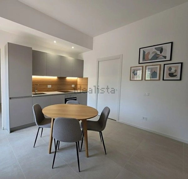 appartamento in vendita a Milano in zona Famagosta
