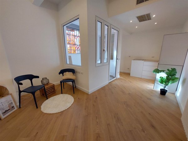 appartamento in vendita a Milano in zona Bocconi