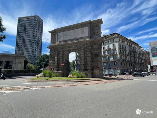 appartamento in vendita a Milano in zona Guastalla