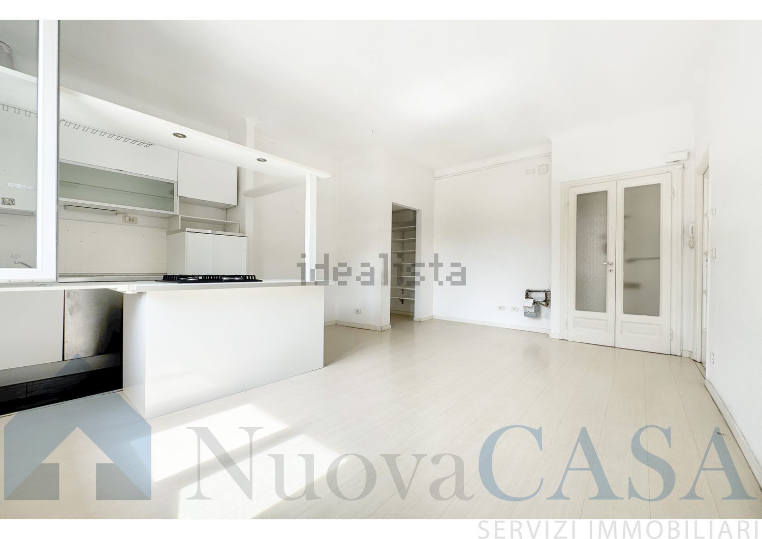 appartamento in vendita a Milano in zona Porta Nuova