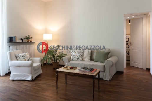 appartamento in vendita a Milano in zona Porta Nuova