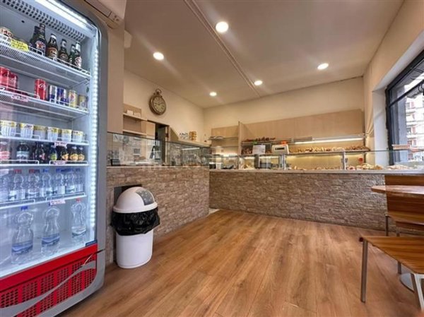 ufficio in vendita a Milano in zona Stadera