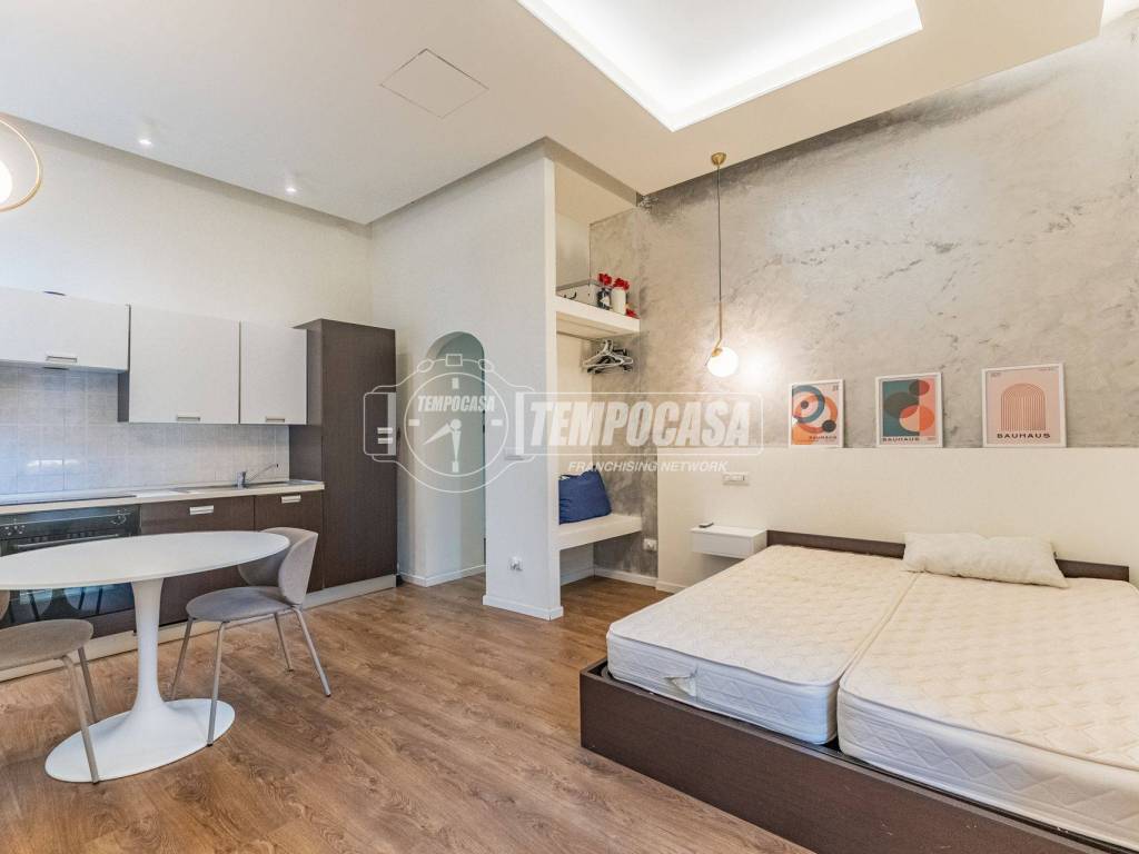 appartamento in vendita a Milano in zona Isola