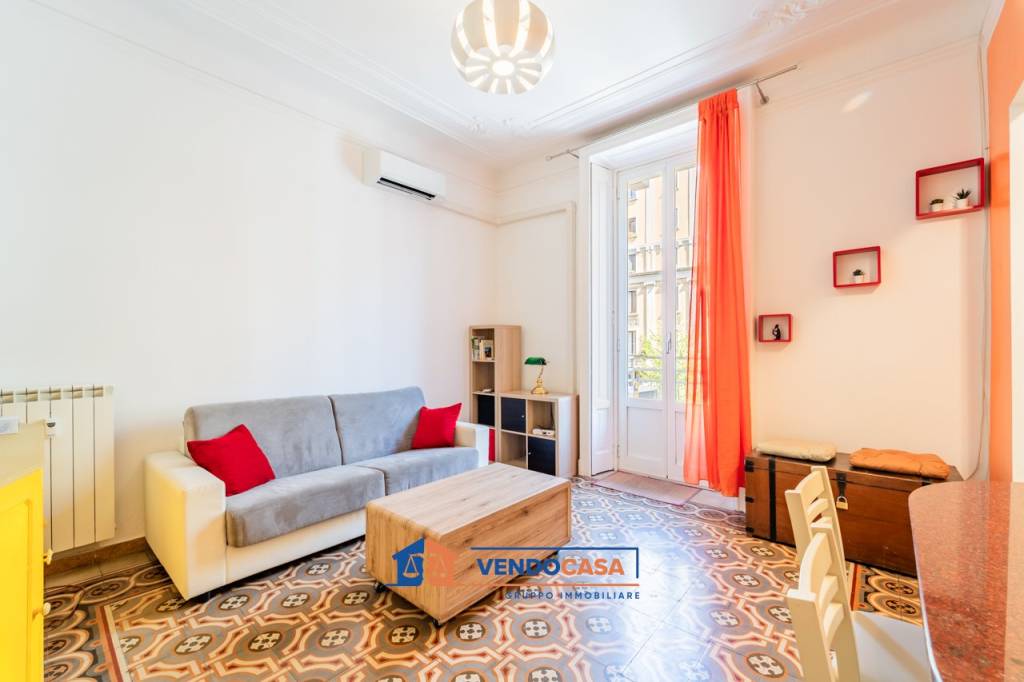 appartamento in vendita a Milano in zona Bullona