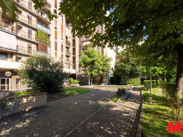 appartamento in vendita a Milano in zona Centro Direzionale