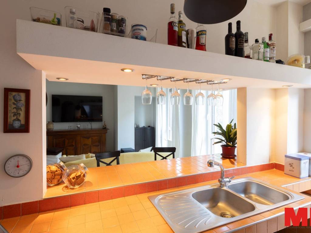 appartamento in vendita a Milano in zona Centro Direzionale