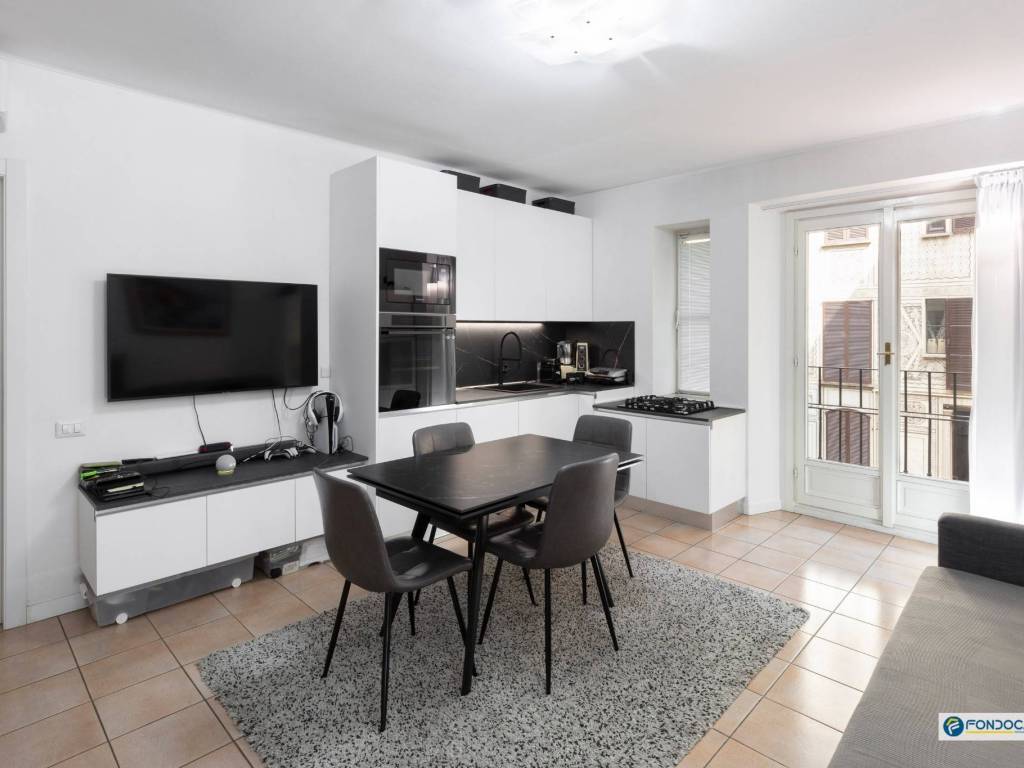 appartamento in vendita a Milano in zona Centro Direzionale