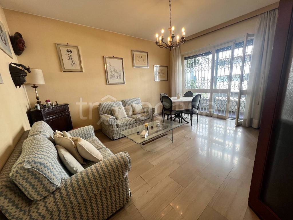 appartamento in vendita a Milano in zona Città Studi