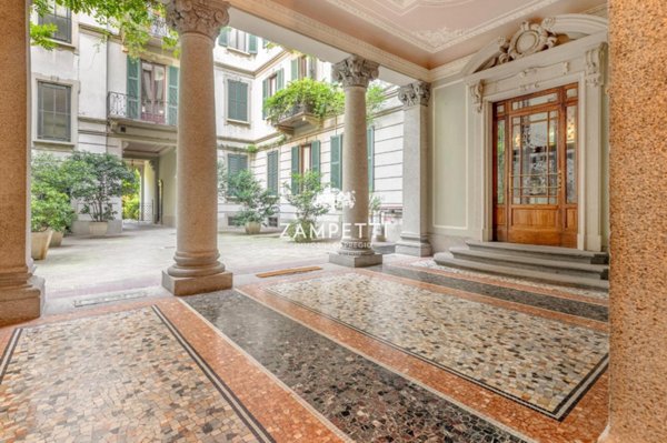 appartamento in vendita a Milano in zona Porta Garibaldi