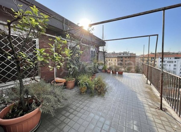 appartamento in vendita a Milano in zona Solari