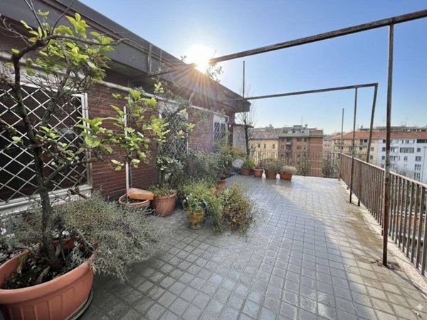 appartamento in vendita a Milano in zona Solari