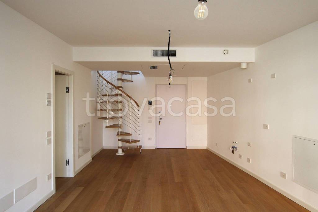 appartamento in vendita a Milano in zona Barona