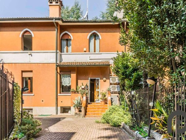 casa indipendente in vendita a Milano in zona Maggiolina