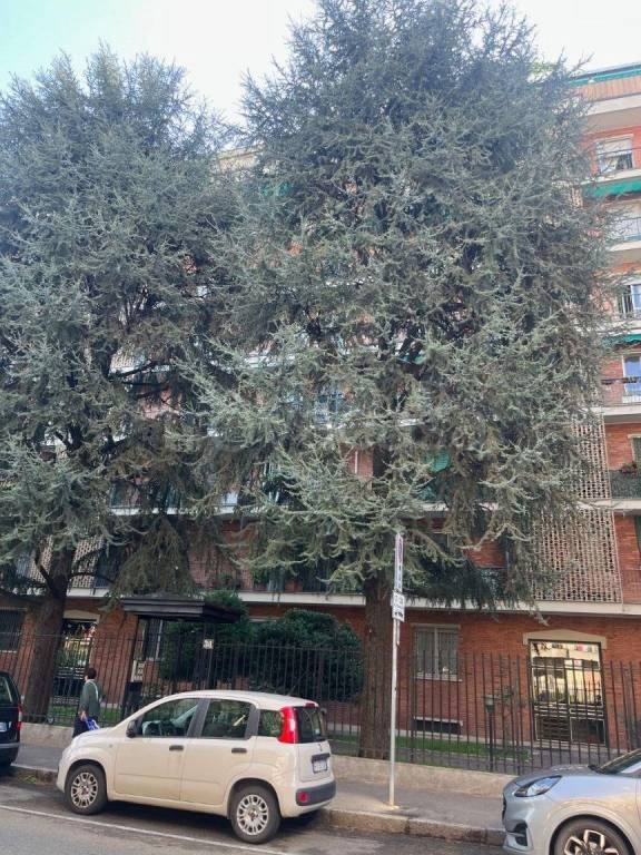 appartamento in vendita a Milano in zona Famagosta
