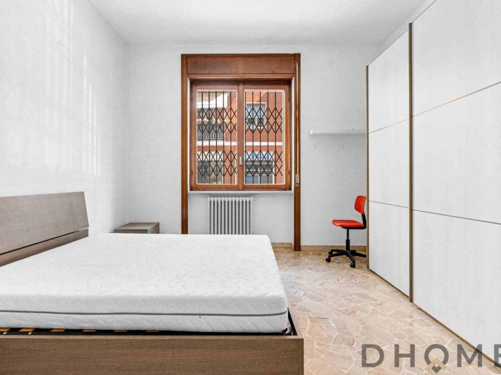 appartamento in vendita a Milano in zona Adriano