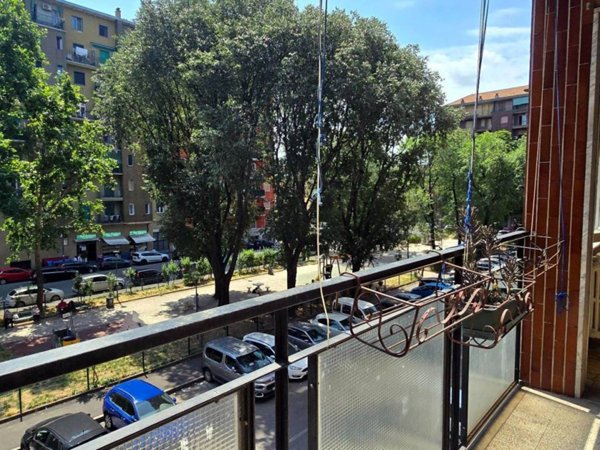 appartamento in vendita a Milano in zona Adriano