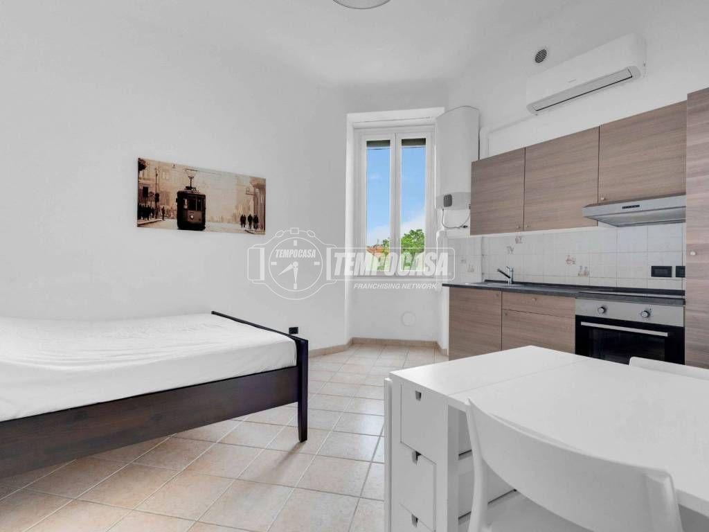 appartamento in vendita a Milano in zona Stadera
