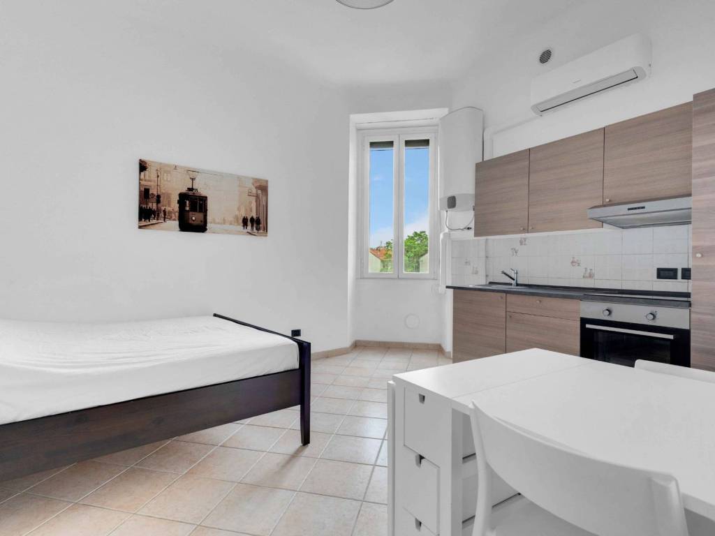 appartamento in vendita a Milano in zona Stadera