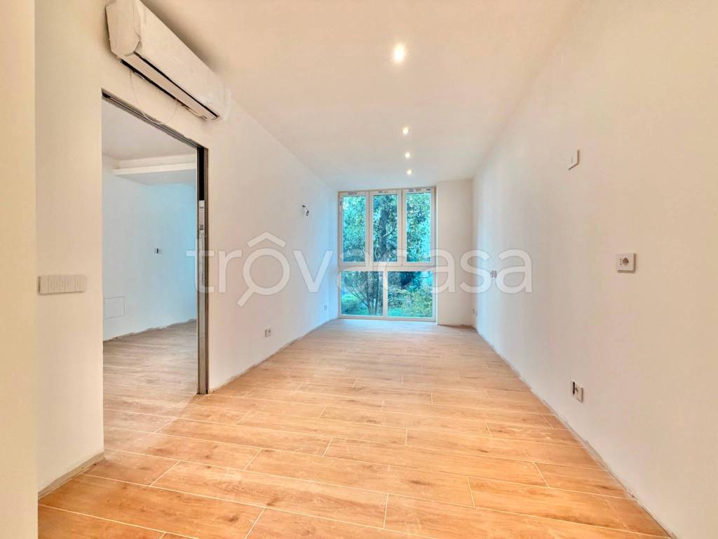 appartamento in vendita a Milano in zona Sempione