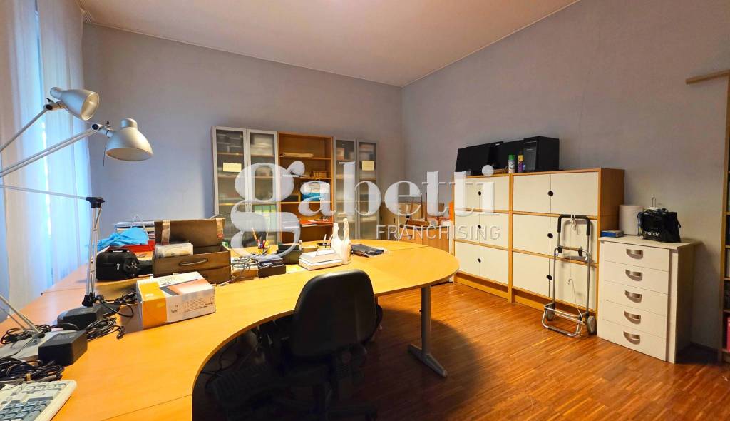 ufficio in vendita a Milano in zona Maggiolina