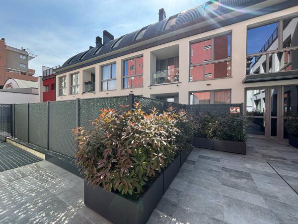 appartamento in vendita a Milano in zona Famagosta