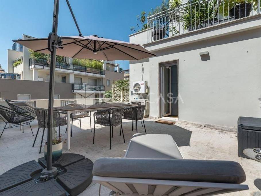 appartamento in vendita a Milano in zona Centro Direzionale
