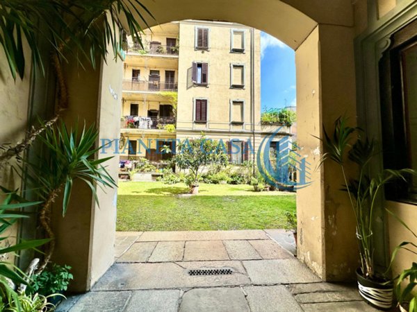 appartamento in vendita a Milano in zona Sempione