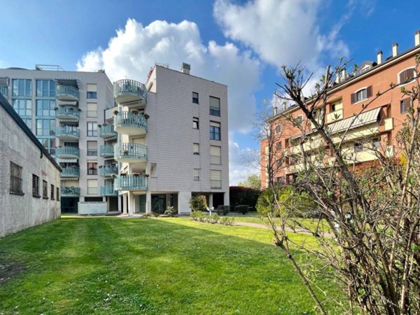 appartamento in vendita a Milano in zona Solari