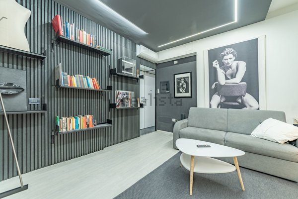 appartamento in vendita a Milano in zona Villapizzone