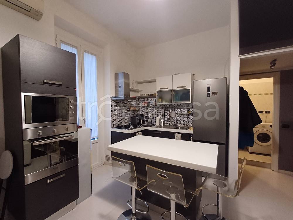appartamento in vendita a Milano in zona Casoretto