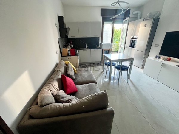 appartamento in vendita a Milano in zona Crescenzago