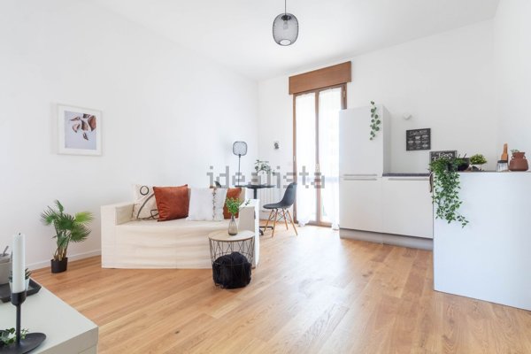 appartamento in vendita a Milano in zona Affori