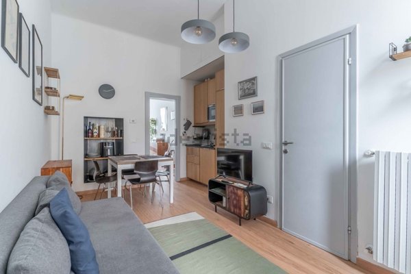 appartamento in vendita a Milano in zona Porta Genova