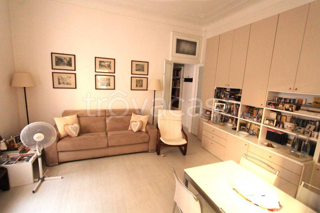 appartamento in vendita a Milano in zona Centro Direzionale