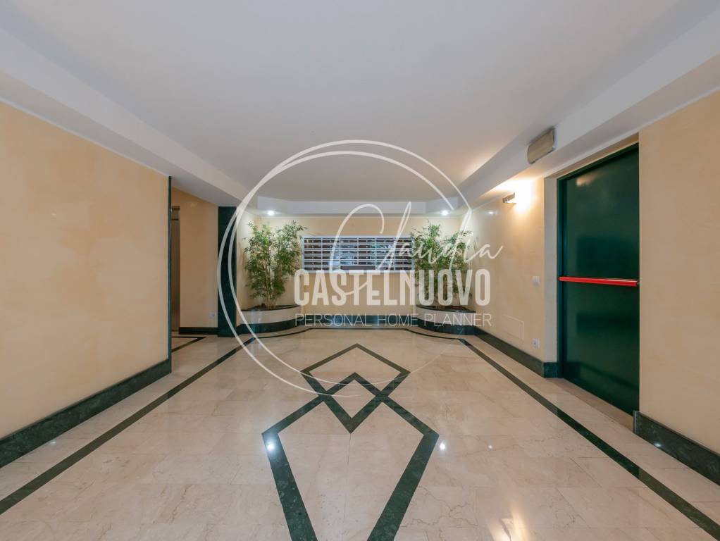 appartamento in vendita a Milano in zona Sempione