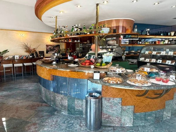 negozio in vendita a Milano in zona Centro Direzionale