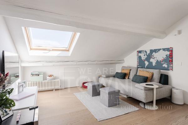 appartamento in vendita a Milano in zona Porta Nuova