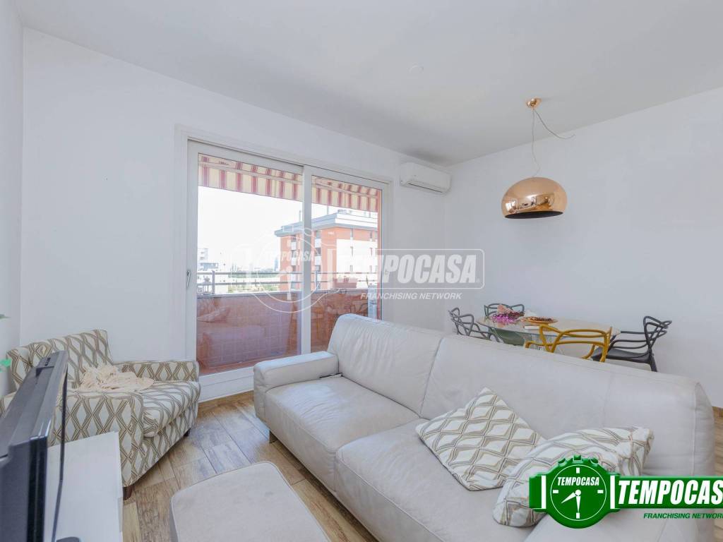 appartamento in vendita a Milano in zona Gallaratese