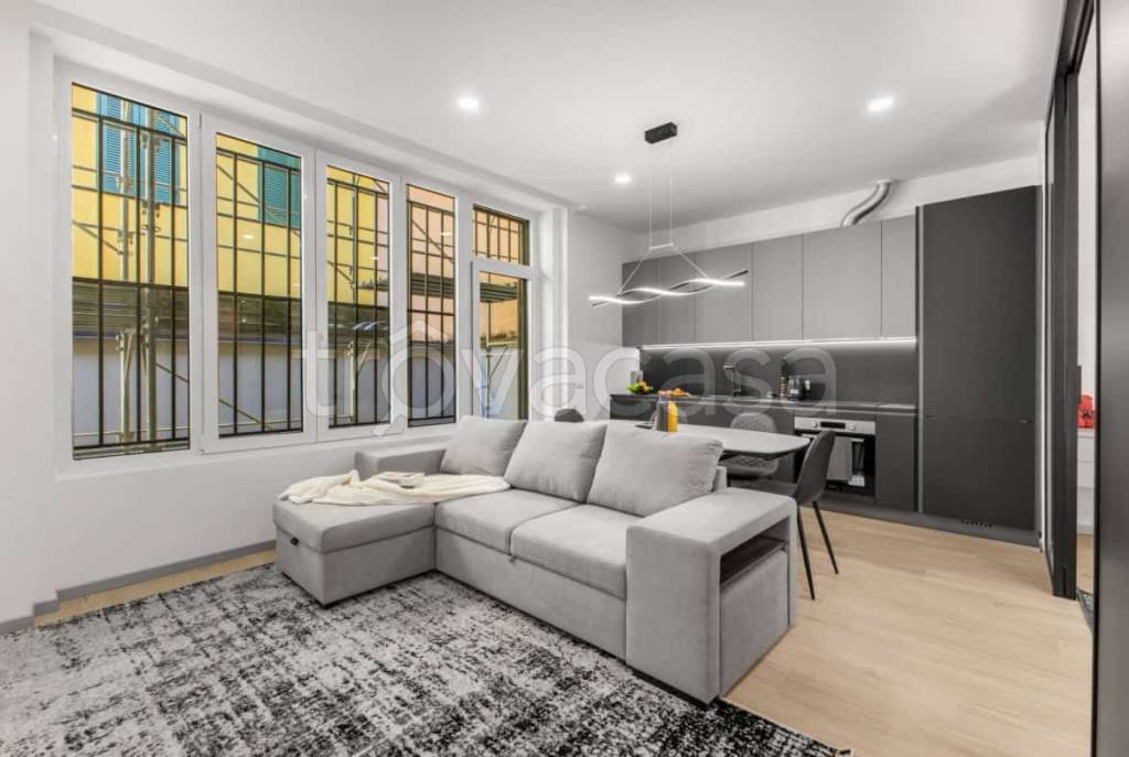 appartamento in vendita a Milano in zona Ponte Seveso