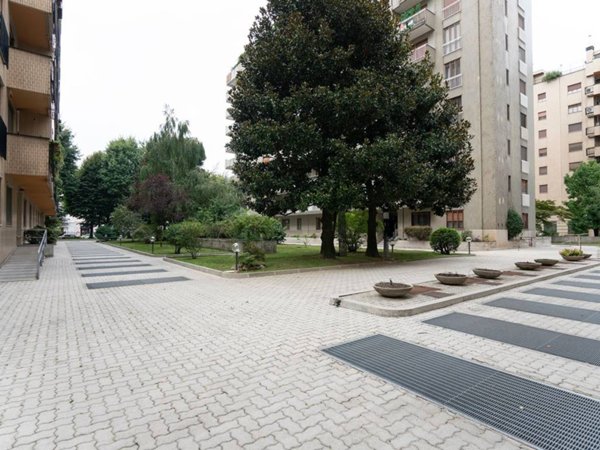appartamento in vendita a Milano in zona Vigentino