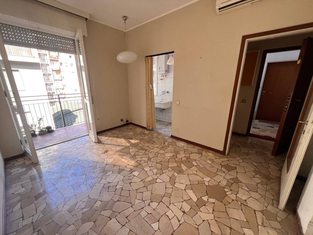 appartamento in vendita a Milano in zona Sempione