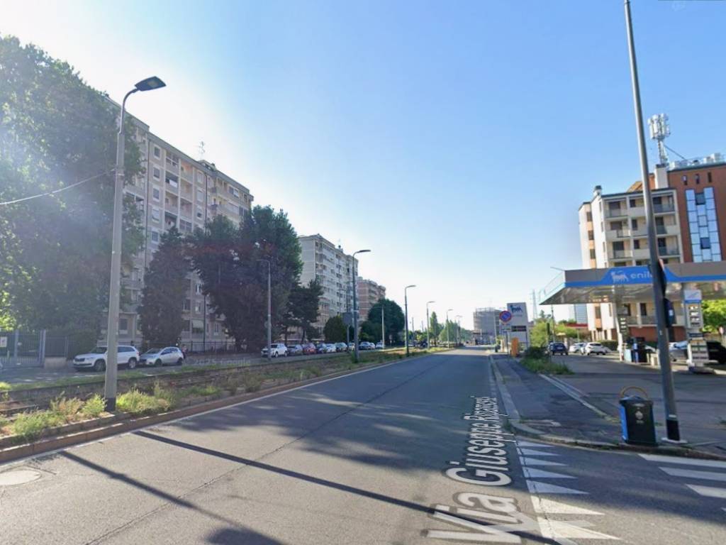 appartamento in vendita a Milano in zona Vigentino